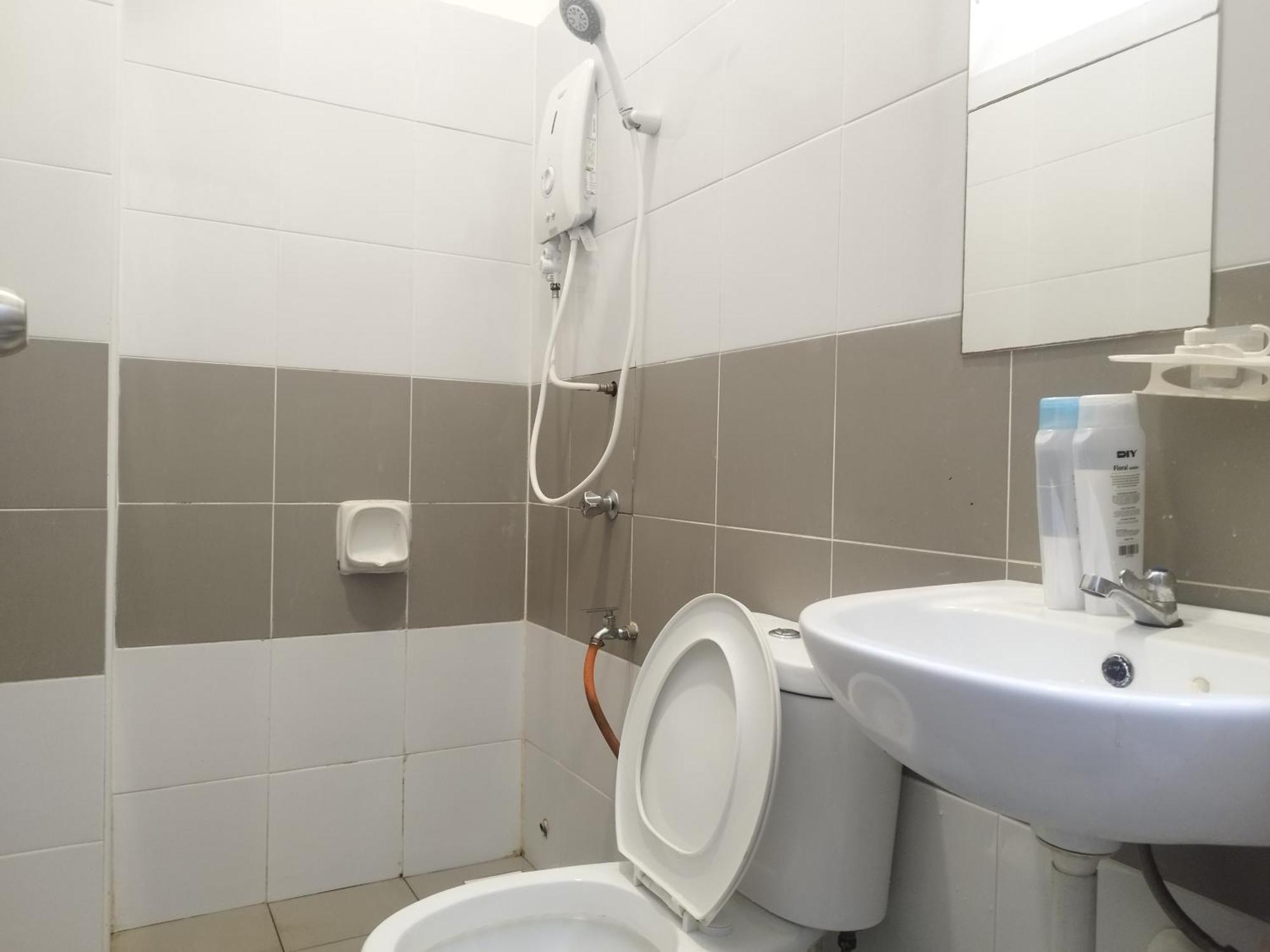 Homestay Batu Pahat, Bushra Exterior foto